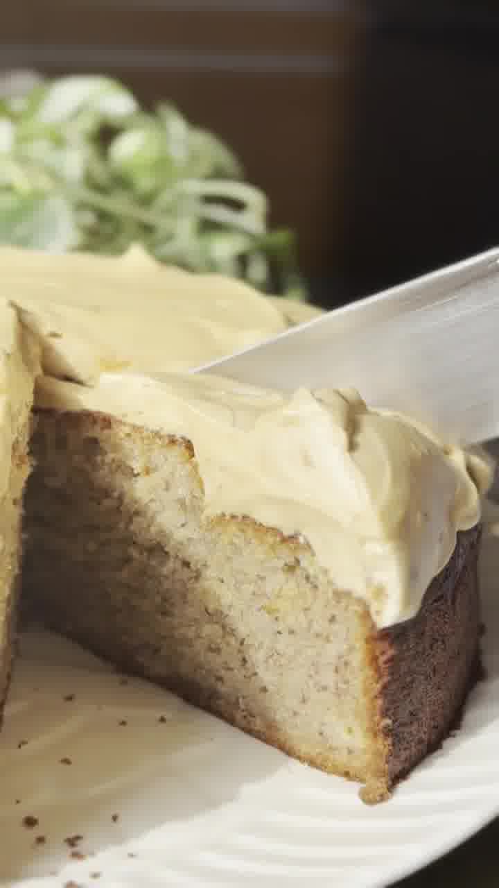 העוגה הזאת מעולה. ואחרי יום במקרר היא אפילו יותר מעולה