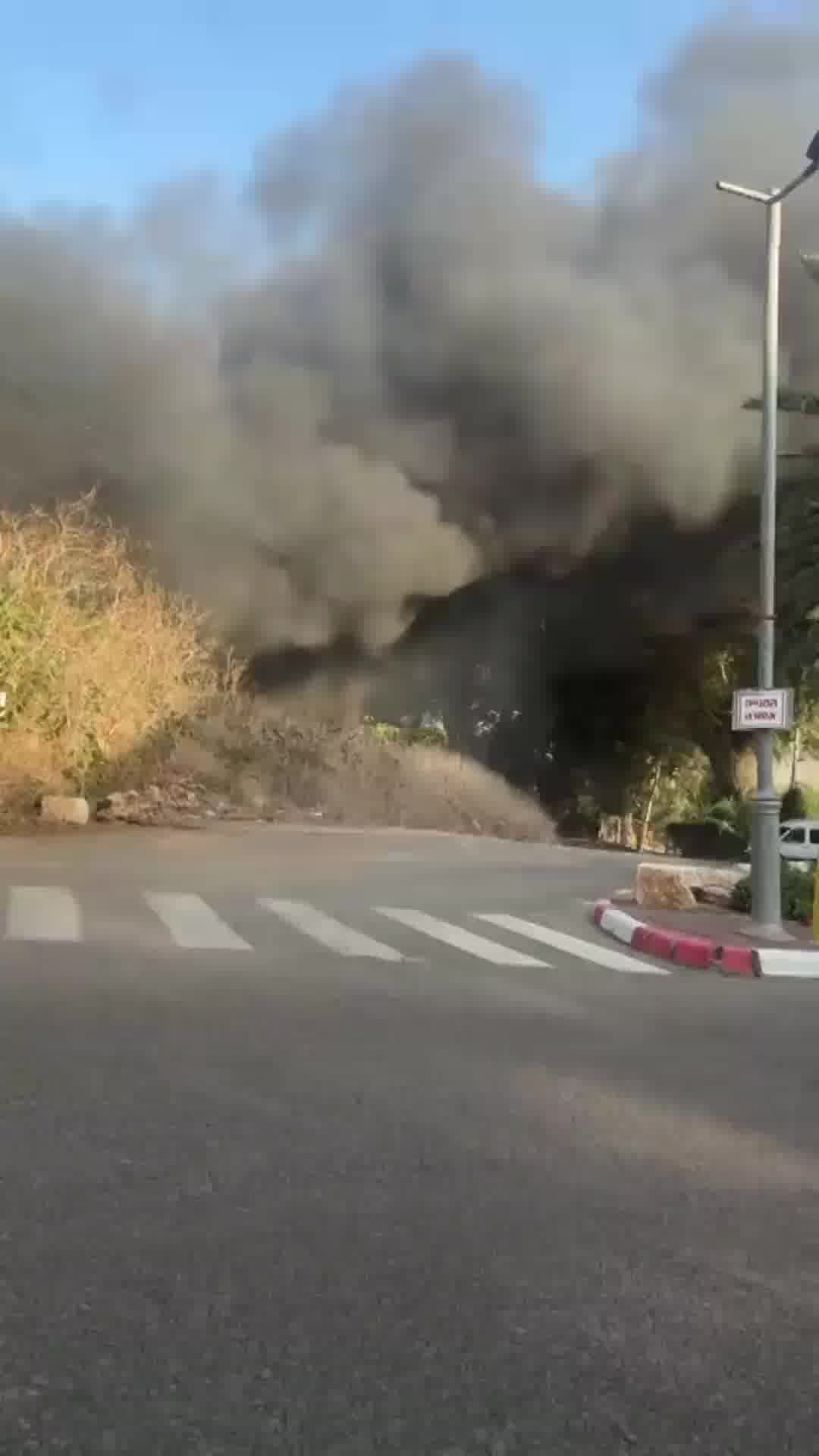 שריפת יער במספר מוקדים באזור עין אבראהים באום אל פחם ארבעה מטוסי כיבוי הוזנקו למקום

