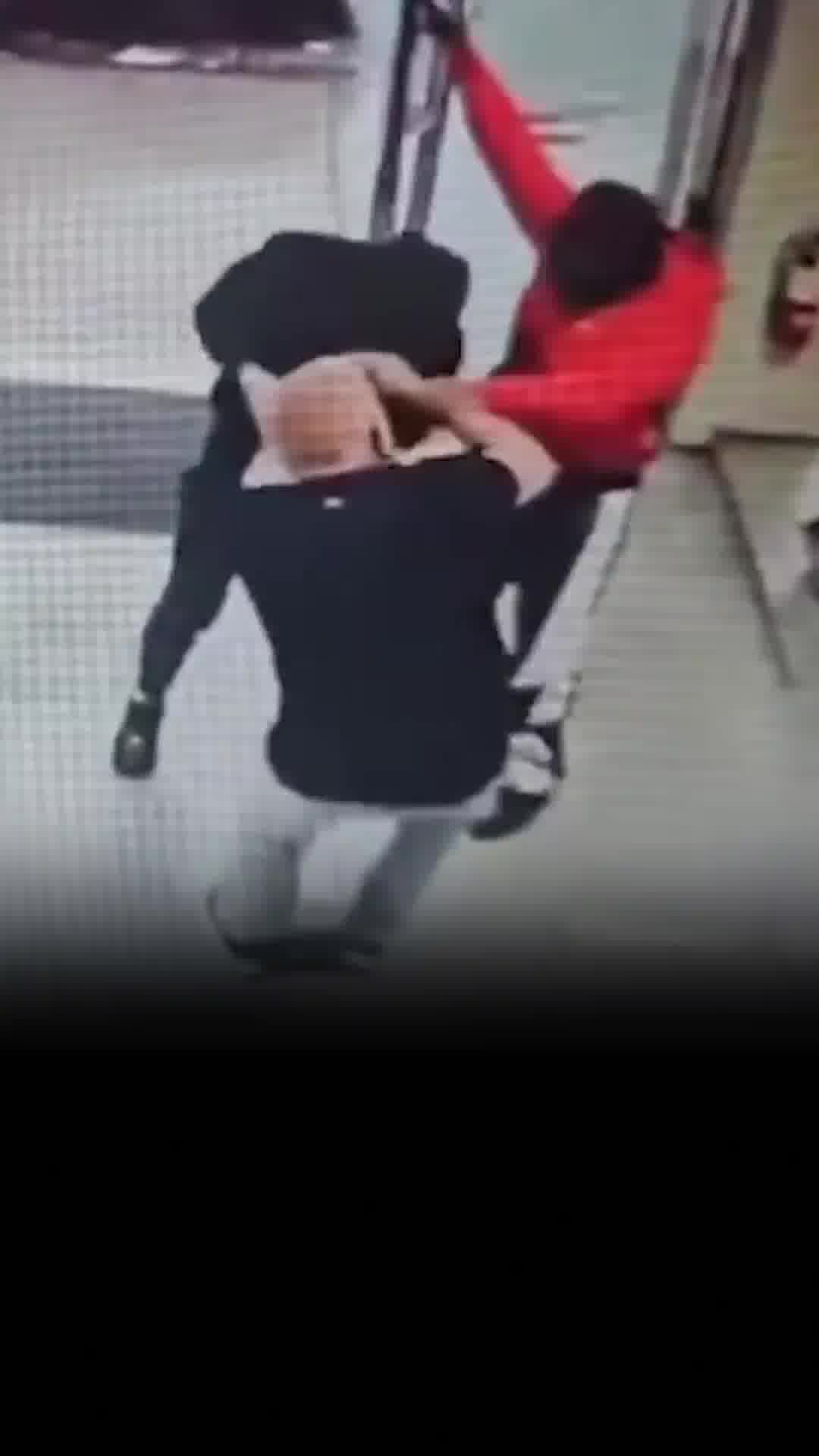 מכים אותו עם אקדח וגונבים שעון בשווי 50 אלף דולר: איש העסקים הישראלי רונן ורד הותקף בלוס אנג'לס