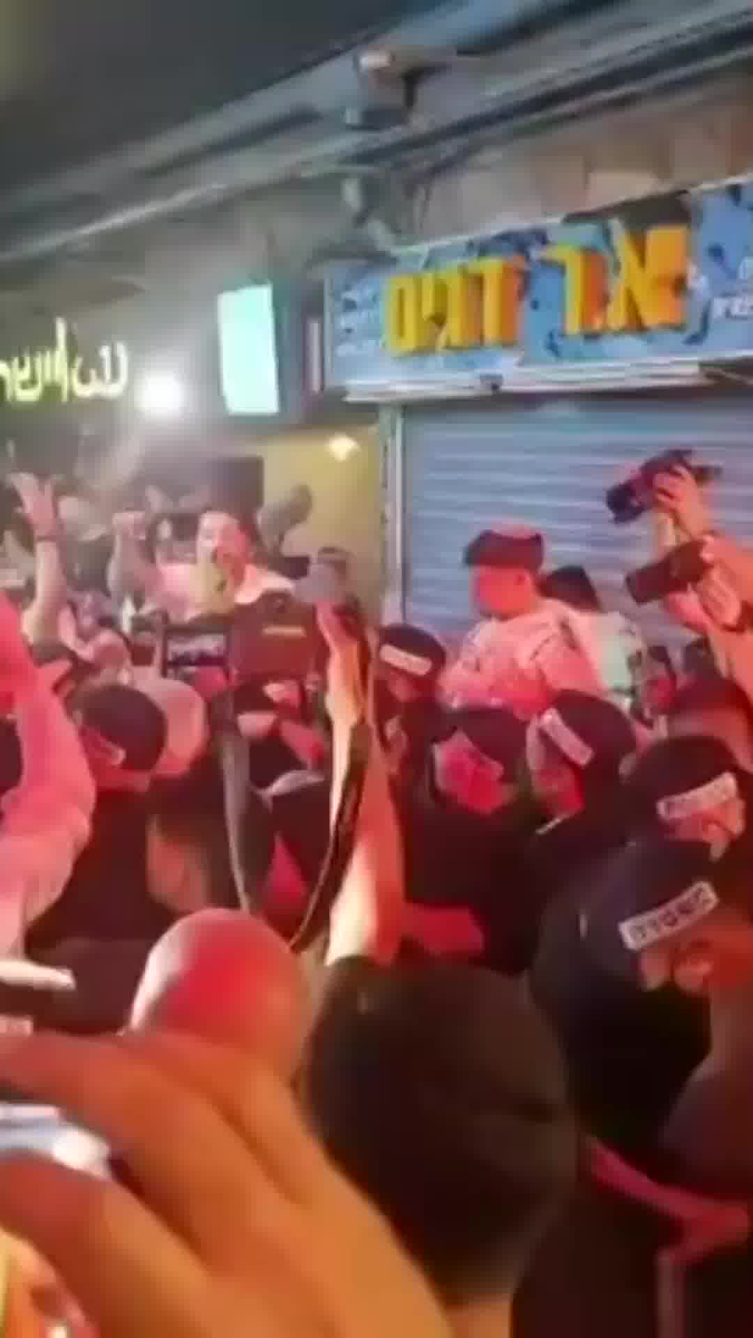 ראש הממשלה נתניהו הגיע הלילה לשוק מחנה יהודה