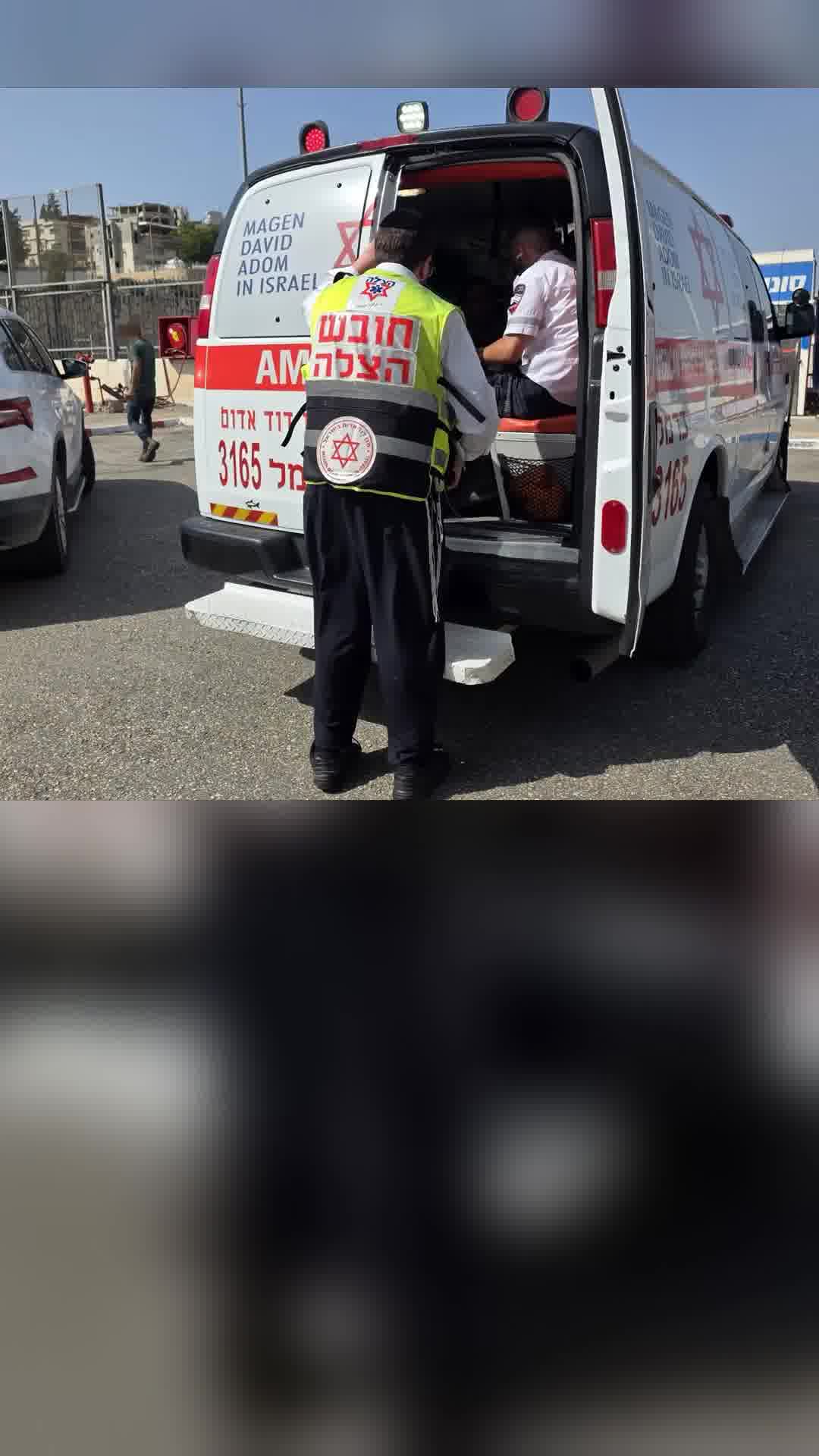 שני ילדים פונו במצב בינוני לאחר תאונת דרכים במחלף עדי