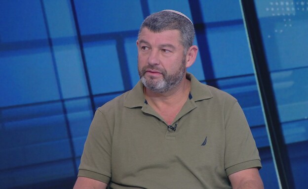 עופר וינטר בריאיון לפגוש את העיתונות עופר וינטר בריאיון לפגוש את העיתונות