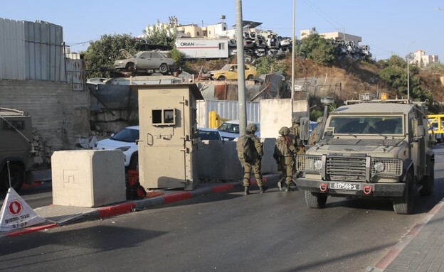 כוחות צה"ל בזירת הפיגוע כוחות צה"ל בזירת הפיגוע