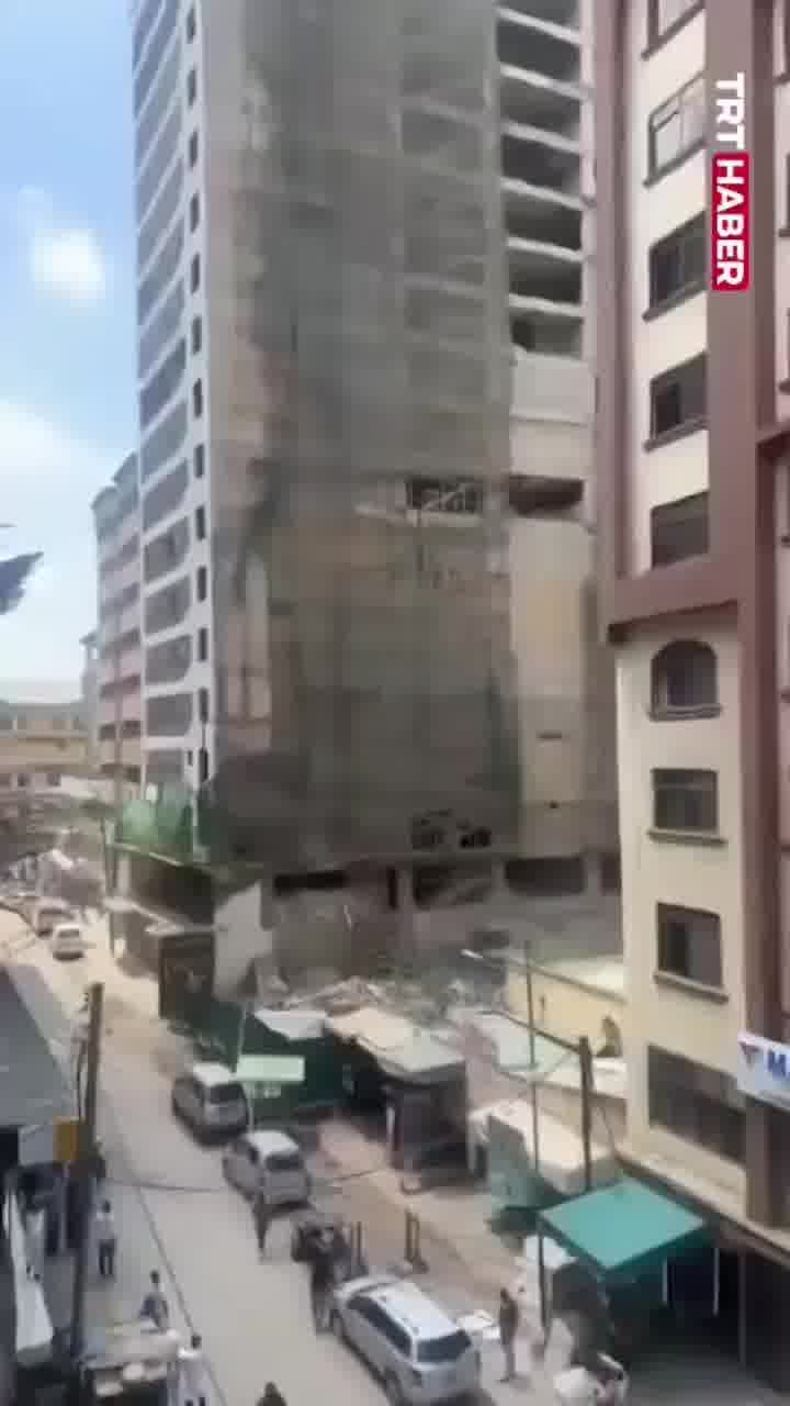בניין בן 18 קומות בבנייה קורס בקניה
