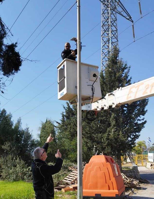 התקנת המצלמות החכמות במגדל העמק