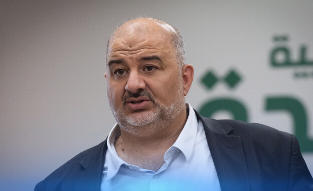 מנסור עבאס מנסור עבאס