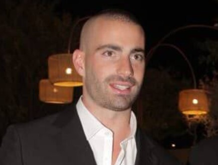 ישלם חצי מיליון שקל? התקרית בחתונה שסיבכה את אח של עומר אדם