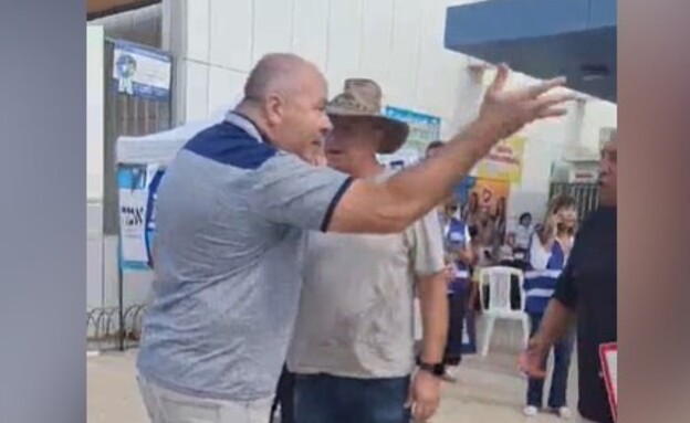 אביו של החלל איתי חן מותקף מילולית מחוץ לקלפי אביו של החלל איתי חן מותקף מילולית מחוץ לקלפי