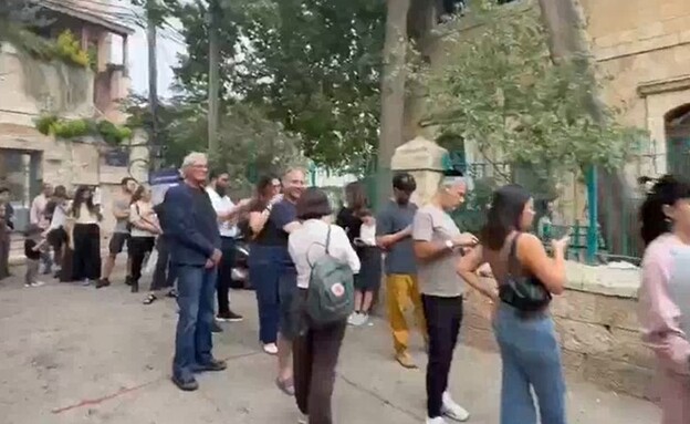 תורים להצבעה בבחירות בירושלים תורים להצבעה בבחירות בירושלים