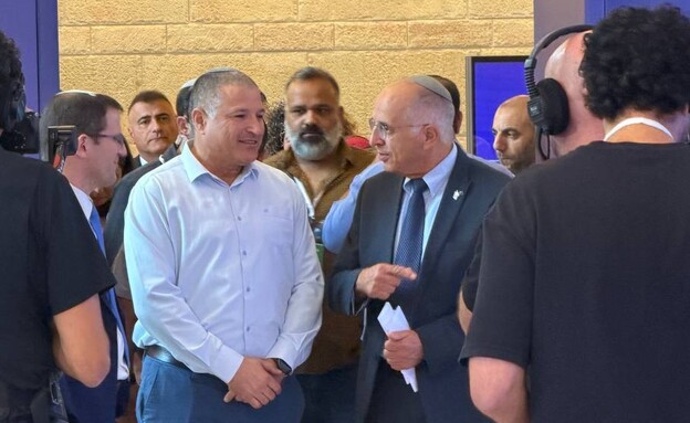 ראש השב"כ דוד זיני בוועדת הבחירות המרכזית