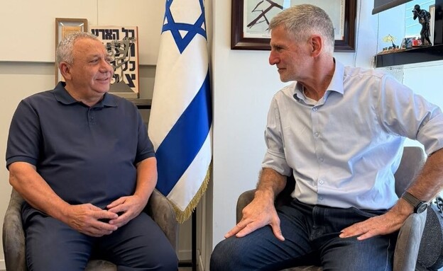 איזנקוט וגולן נפגשו ודנו בתוצאות הבחירות איזנקוט וגולן נפגשו ודנו בתוצאות הבחירות