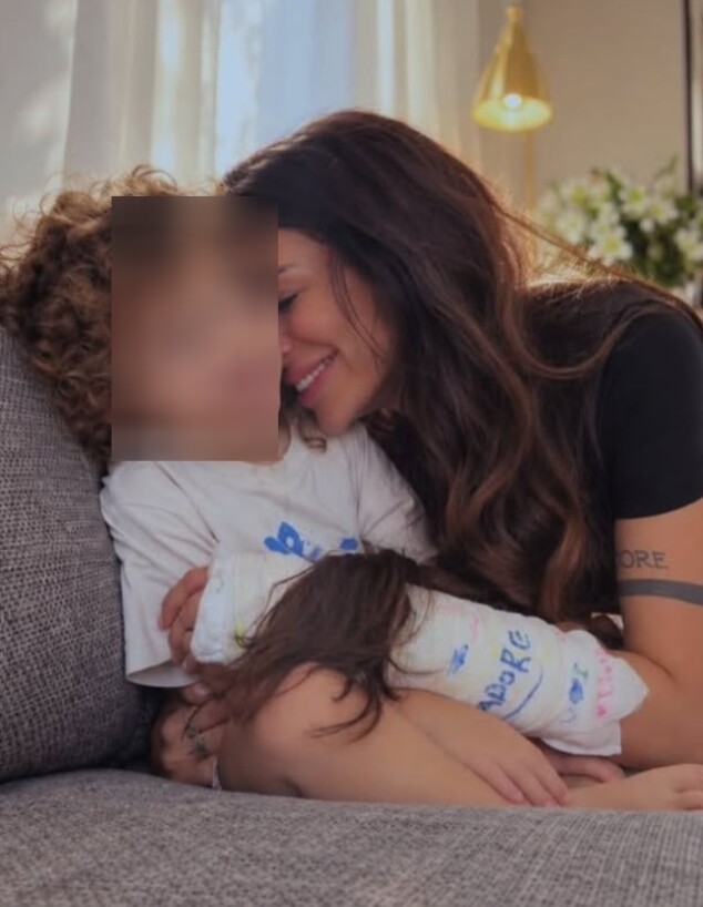 הסטורי של יאנה ארונוב הסטורי של יאנה ארונוב