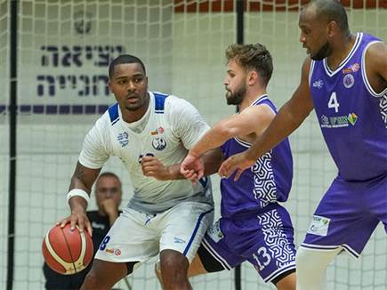 אוסטין טילמן במשחק ענק (צילום: טים נודלמן מנהלת ליגה לאומית Winner אוסטין טילמן במשחק ענק (צילום: טים נודלמן מנהלת ליגה לאומית Winner